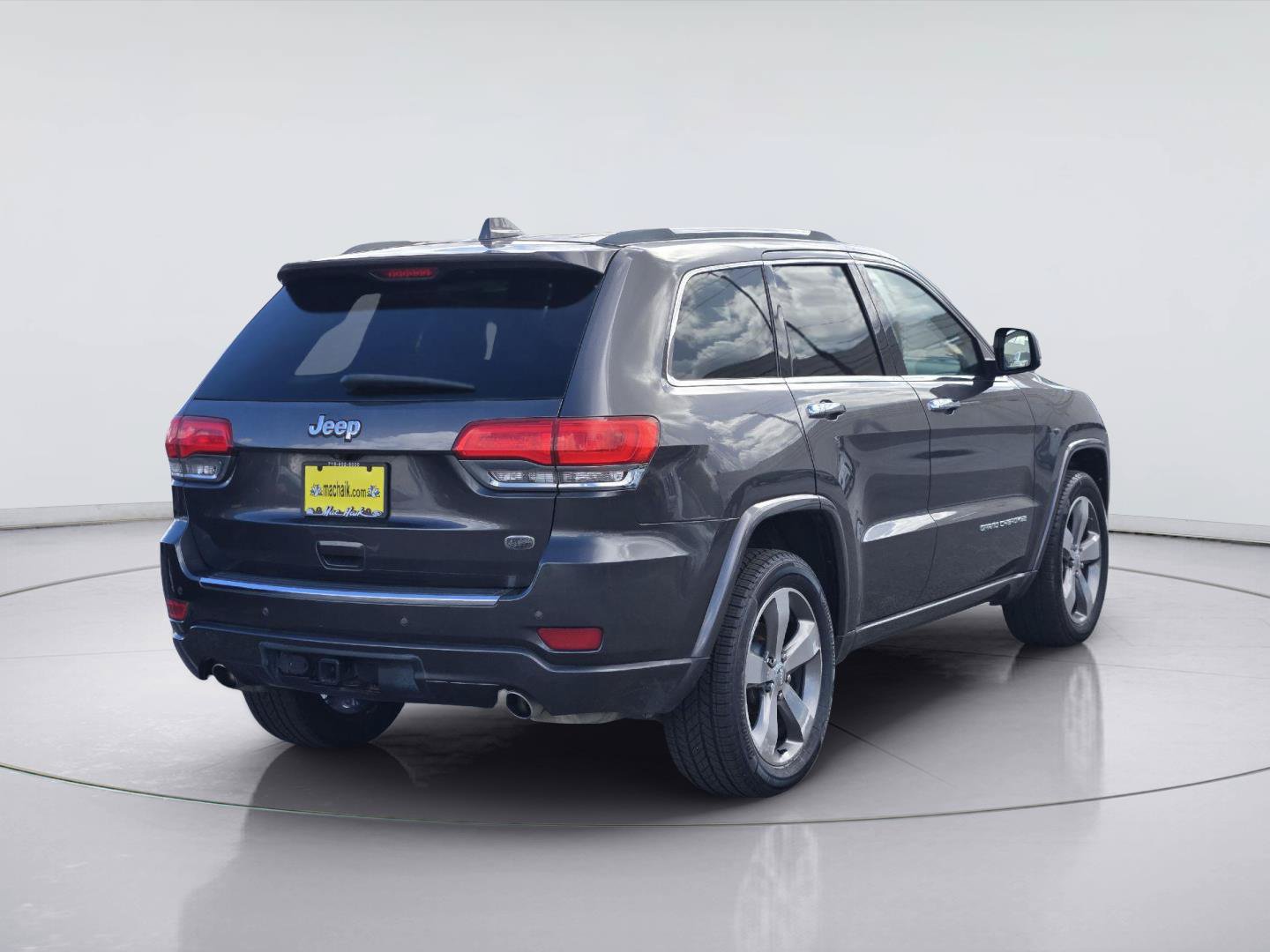 Used 2014 Jeep Grand Cherokee Overland w/ Trailer Tow Group IV RWD image 8