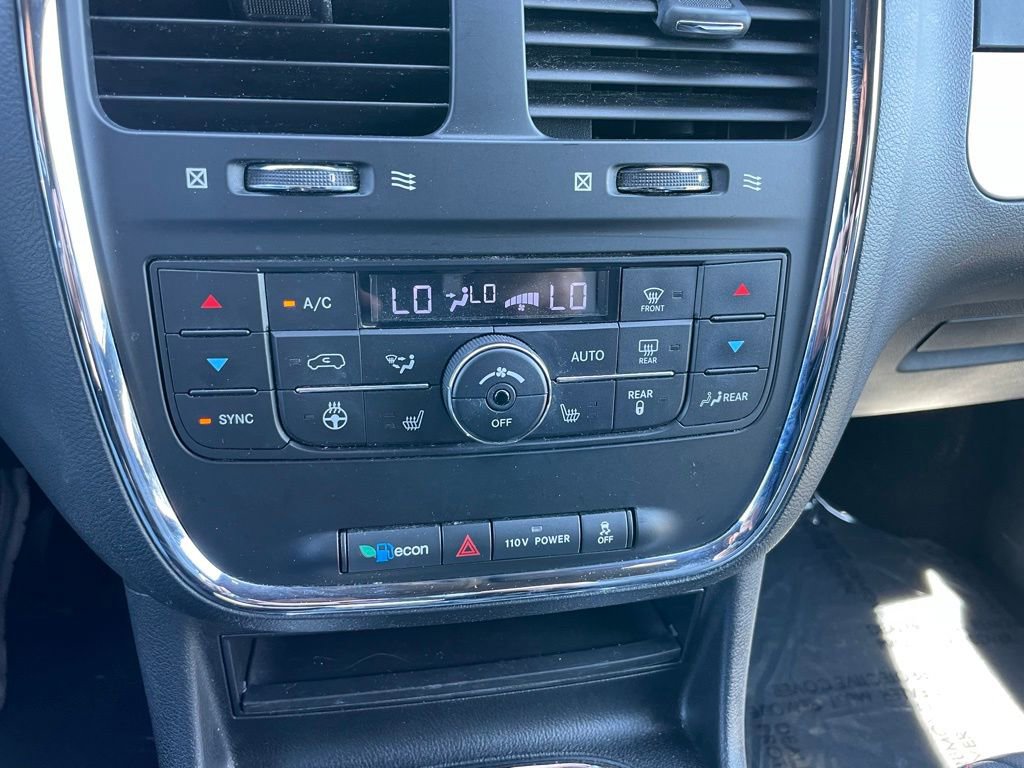 Used 2012 Dodge Grand Caravan R/T w/ Safety Sphere Group FWD image 12