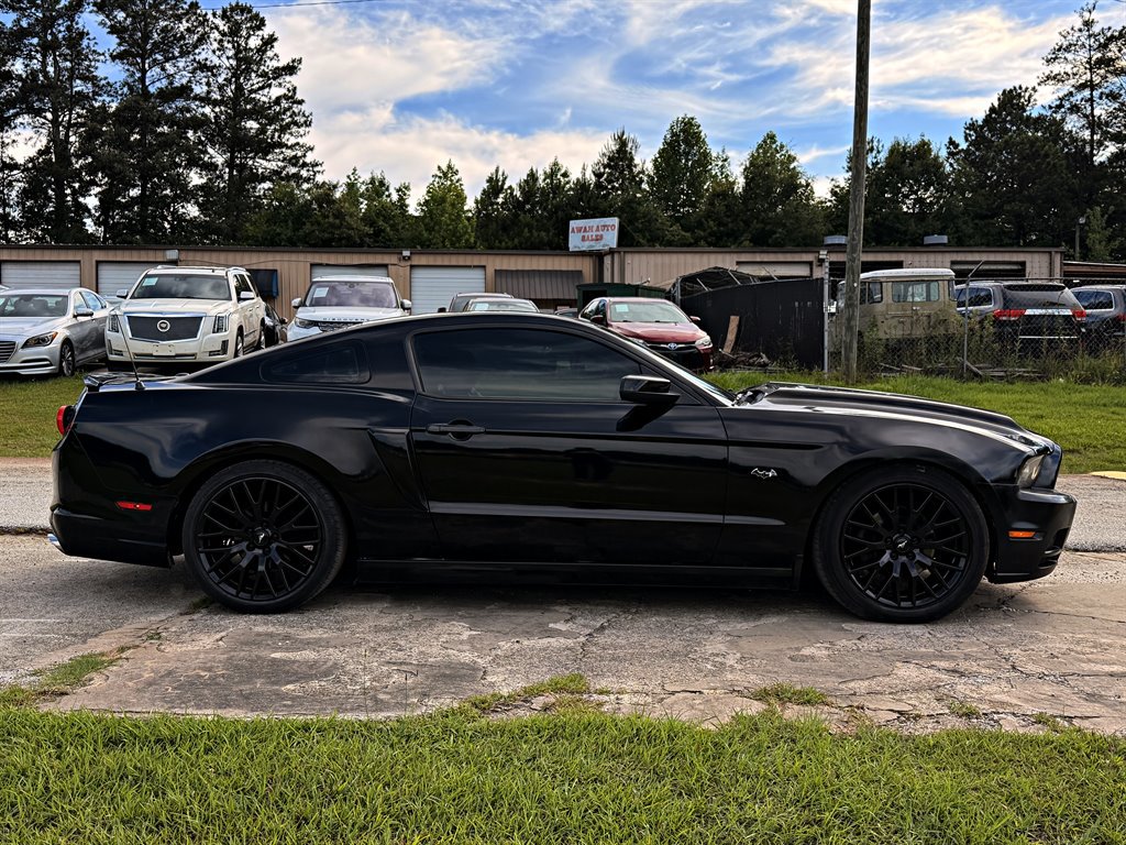 Used 2014 Ford Mustang Premium w/ Equipment Group 202A RWD image 4