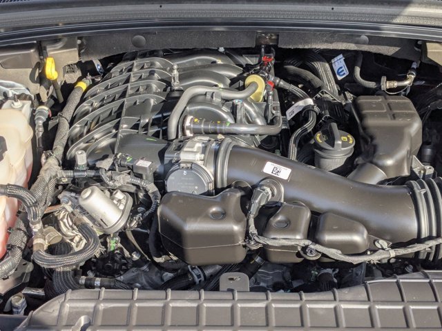 Used 2024 Jeep Grand Cherokee L Laredo image 25