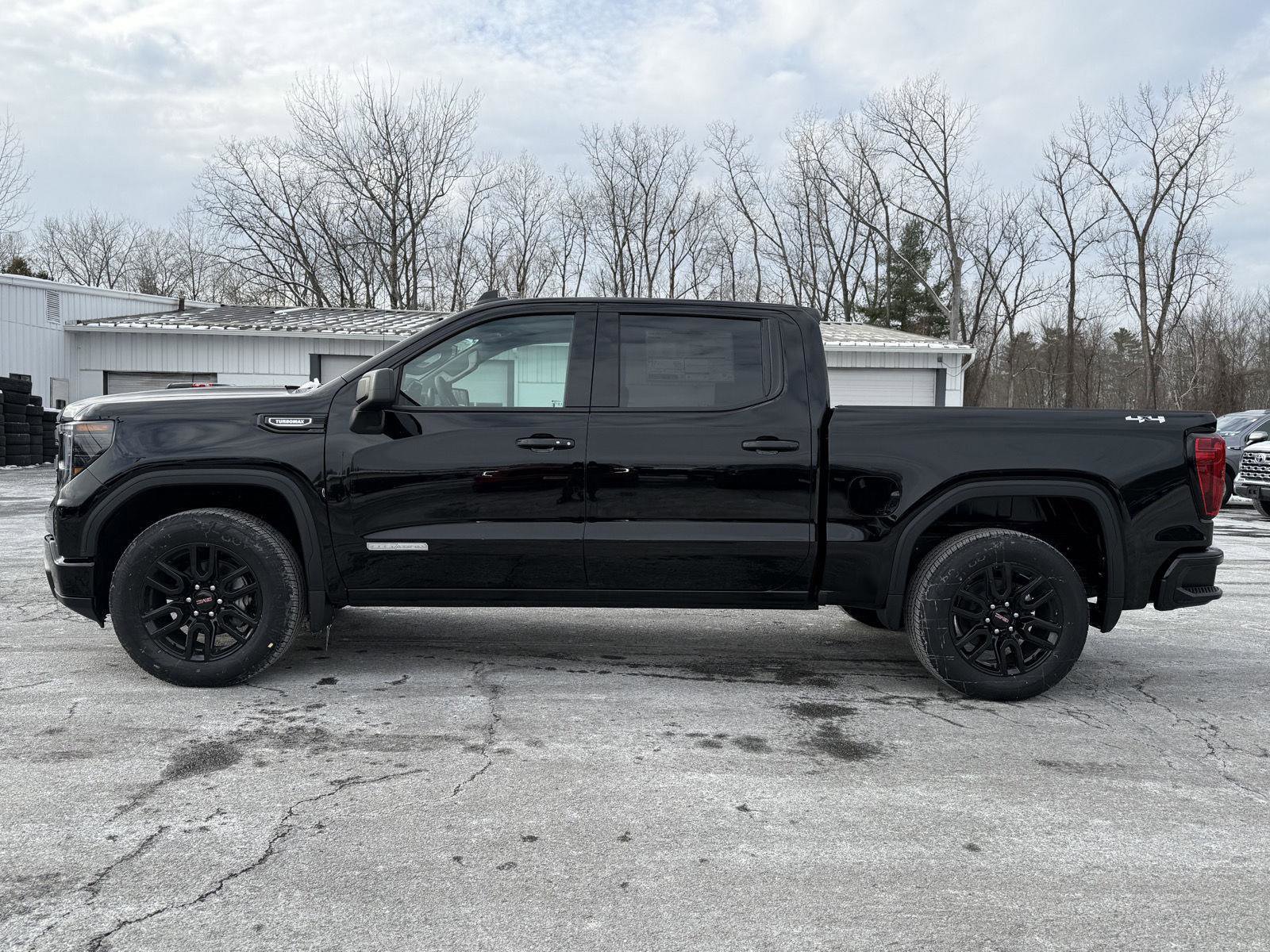 New 2026 GMC Sierra 1500 Elevation image 8