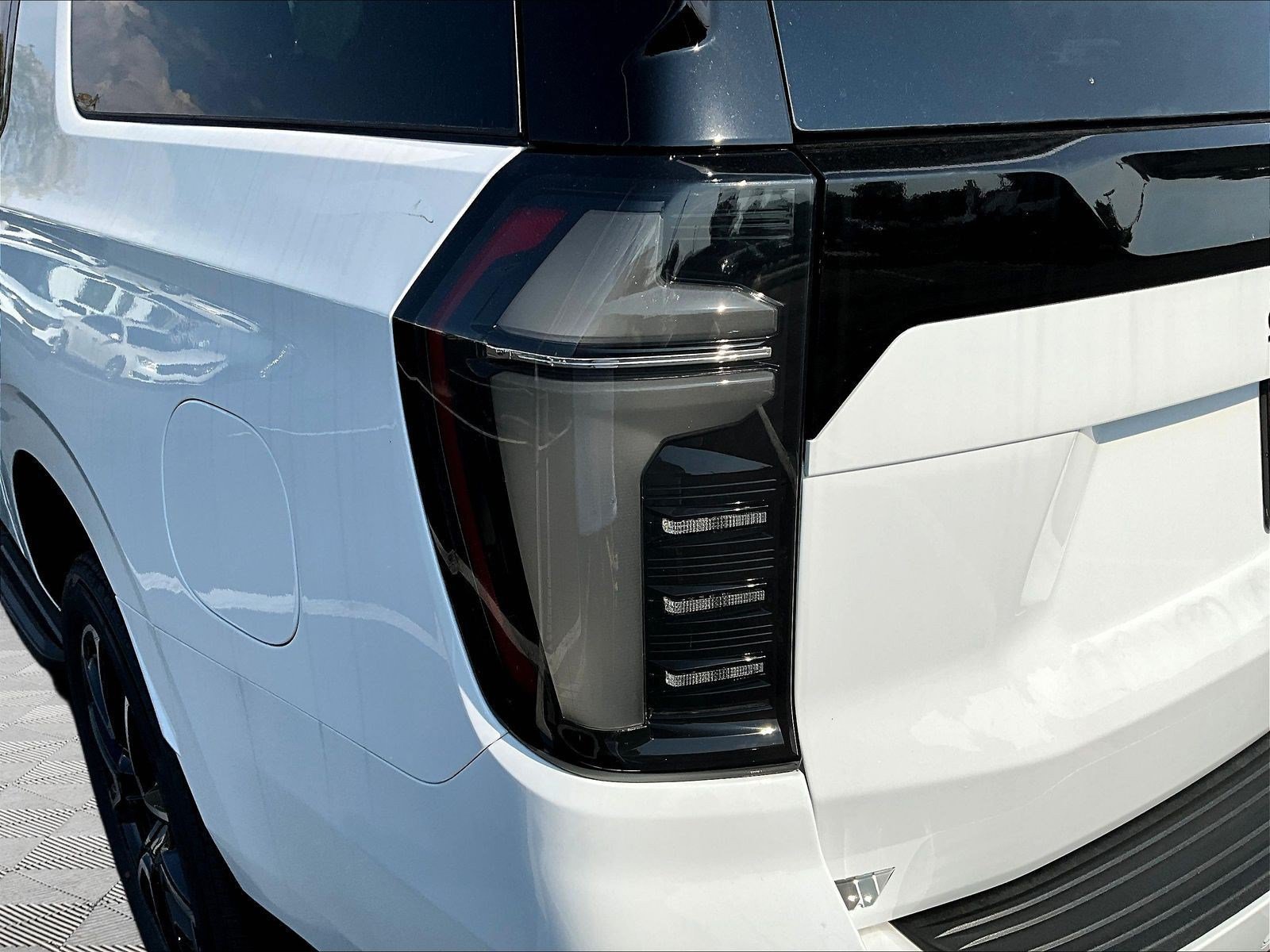 New 2026 Chevrolet Suburban RST w/ Comfort Package AWD/4WD image 15