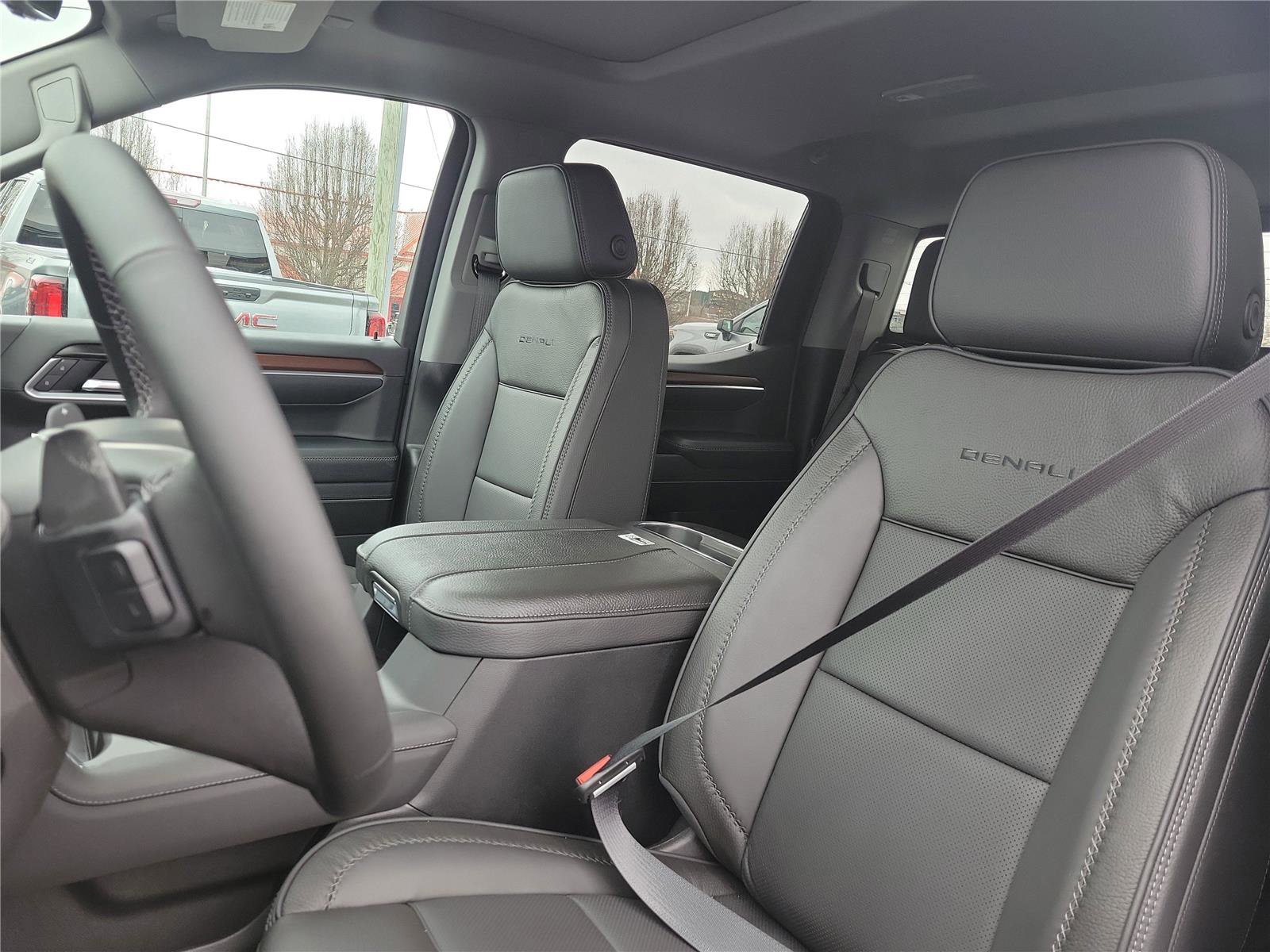 New 2026 GMC Sierra 1500 Denali w/ Technology Package image 16