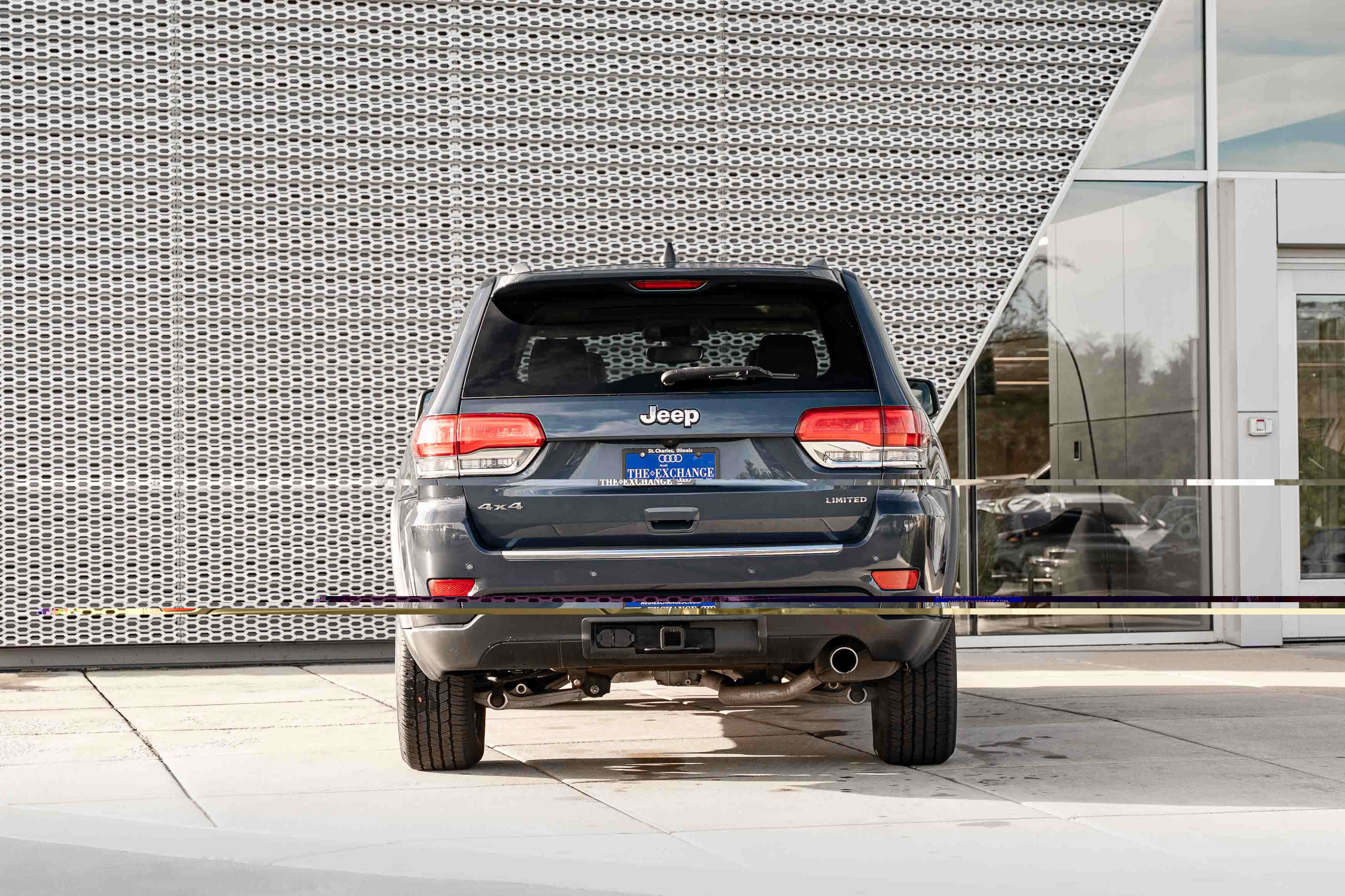 Used 2019 Jeep Grand Cherokee Limited w/ Trailer Tow Group IV AWD/4WD image 25