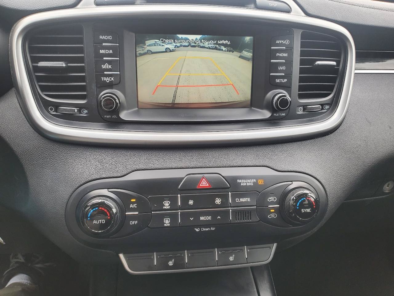 Used 2017 Kia Sorento FWD w/ LX Convenience Package image 23