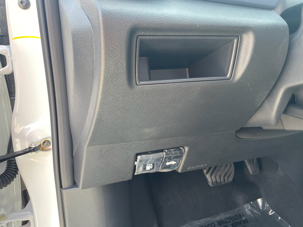 New 2025 Nissan Versa SV w/ Trunk Package FWD image 13