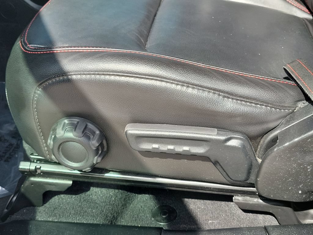 Used 2021 Jeep Wrangler Unlimited Rubicon AWD/4WD image 23