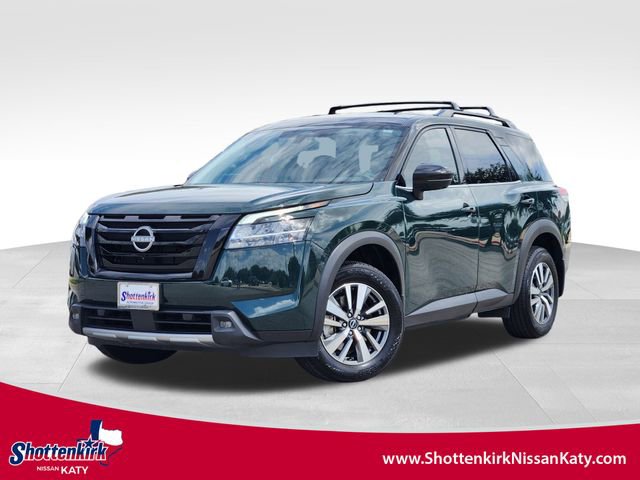 Used 2024 Nissan Pathfinder SL w/ Black Appearance Package
