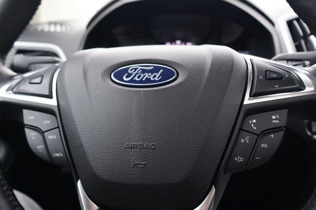 Used 2023 Ford Edge SEL w/ Convenience Package image 10