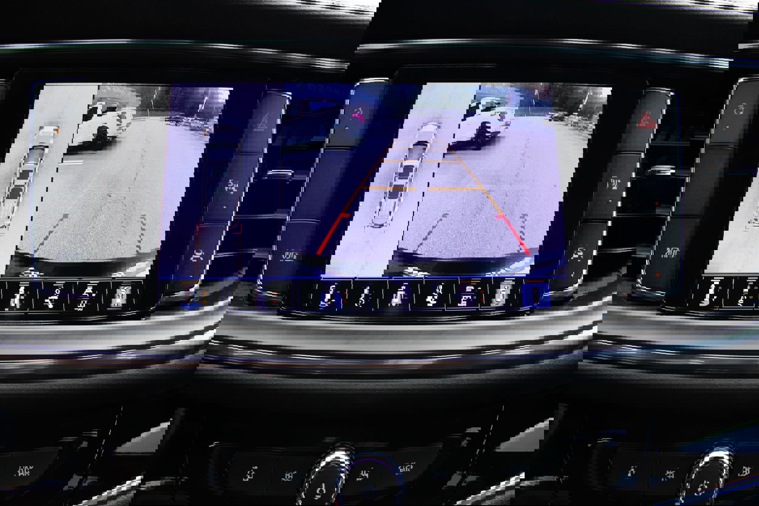 Used 2022 Buick Enclave Avenir w/ Avenir Technology Package image 30