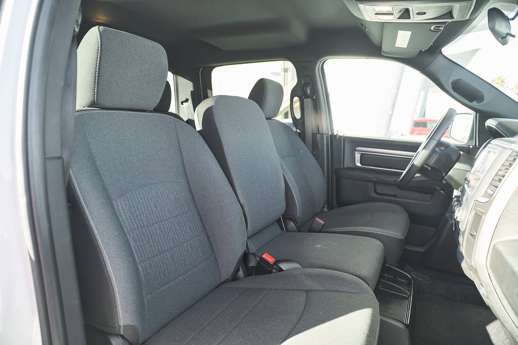 Used 2024 RAM 1500 Classic Warlock image 27