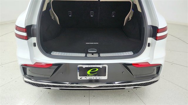 Used 2026 Genesis GV70 2.5T Select image 14