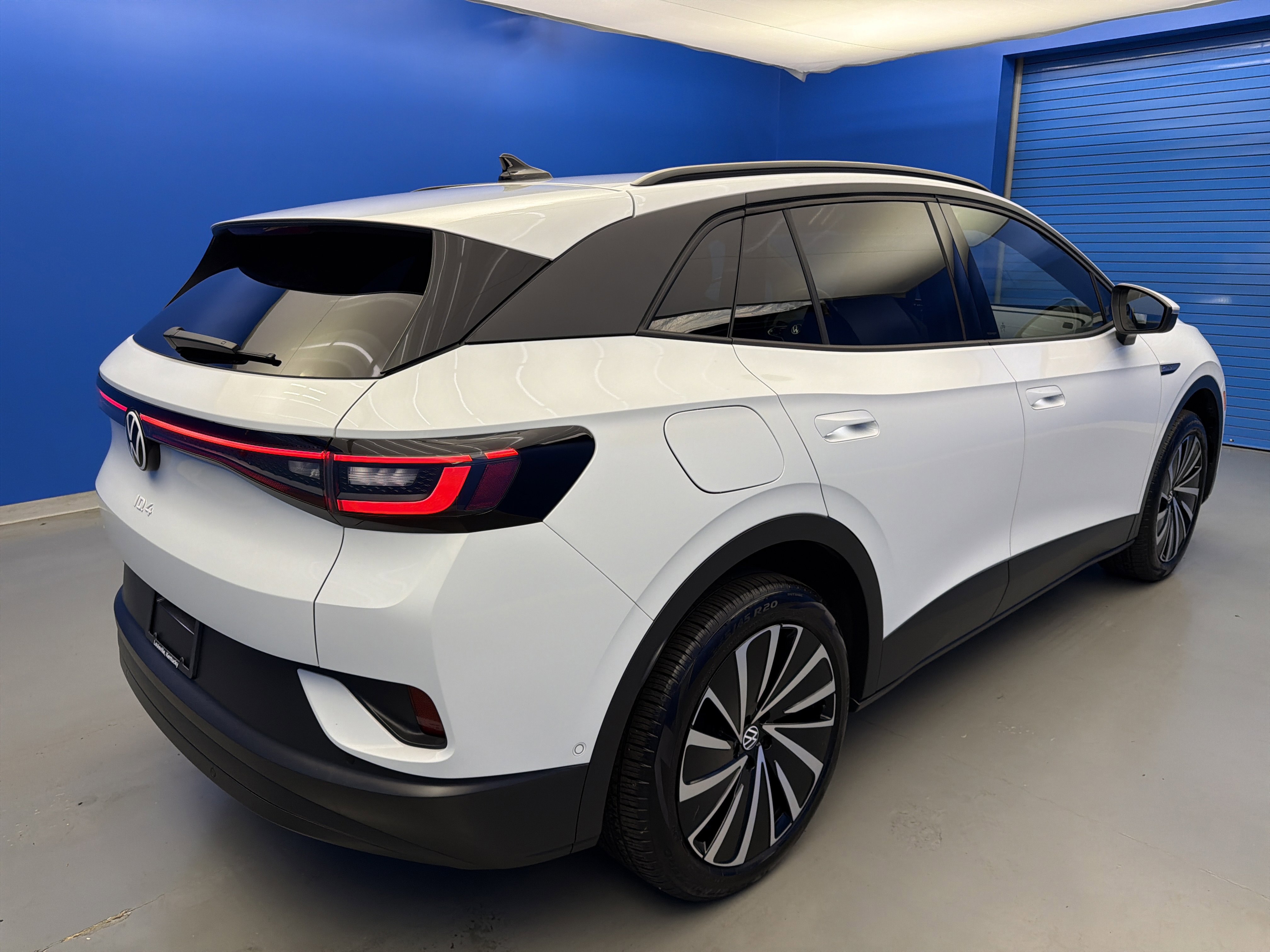 Certified 2025 Volkswagen ID.4 Pro AWD/4WD image 7