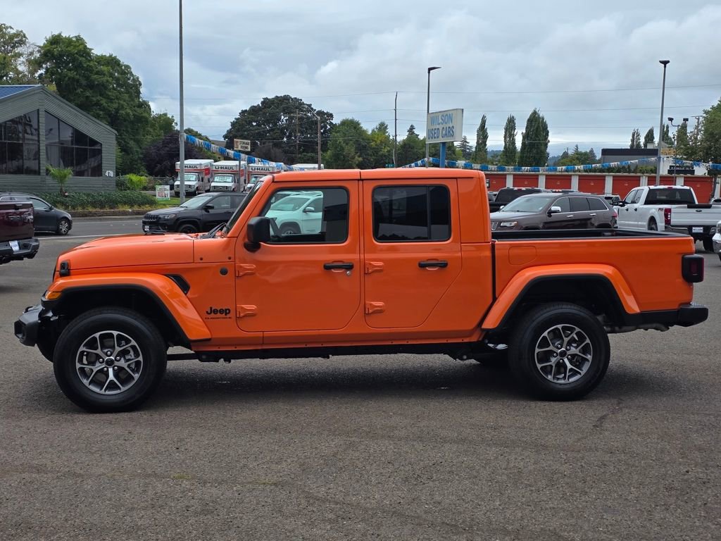 New 2025 Jeep Gladiator Sport AWD/4WD image 6