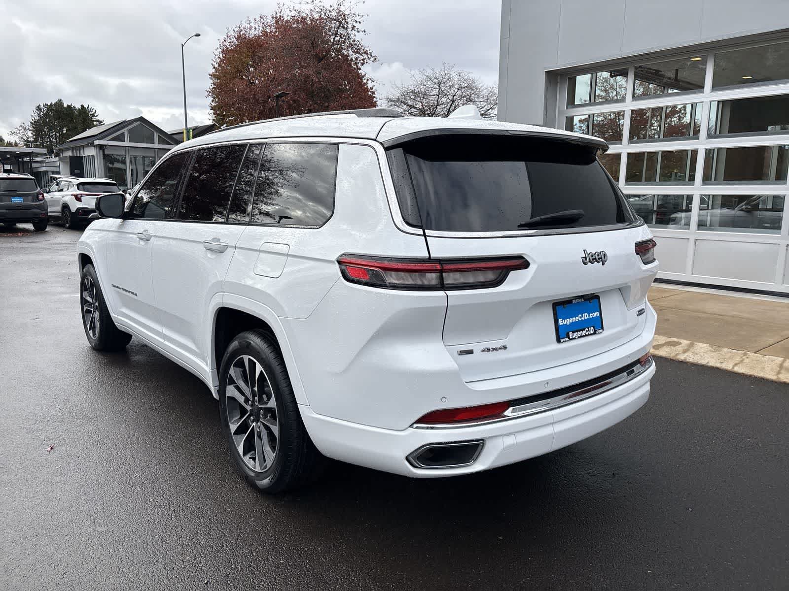 Certified 2021 Jeep Grand Cherokee L Overland w/ Quick Order Package 25N AWD/4WD image 3