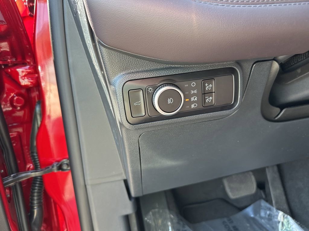 New 2026 Ford Explorer Platinum image 25