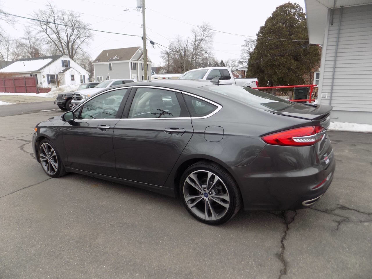 Used 2019 Ford Fusion Titanium AWD/4WD image 6