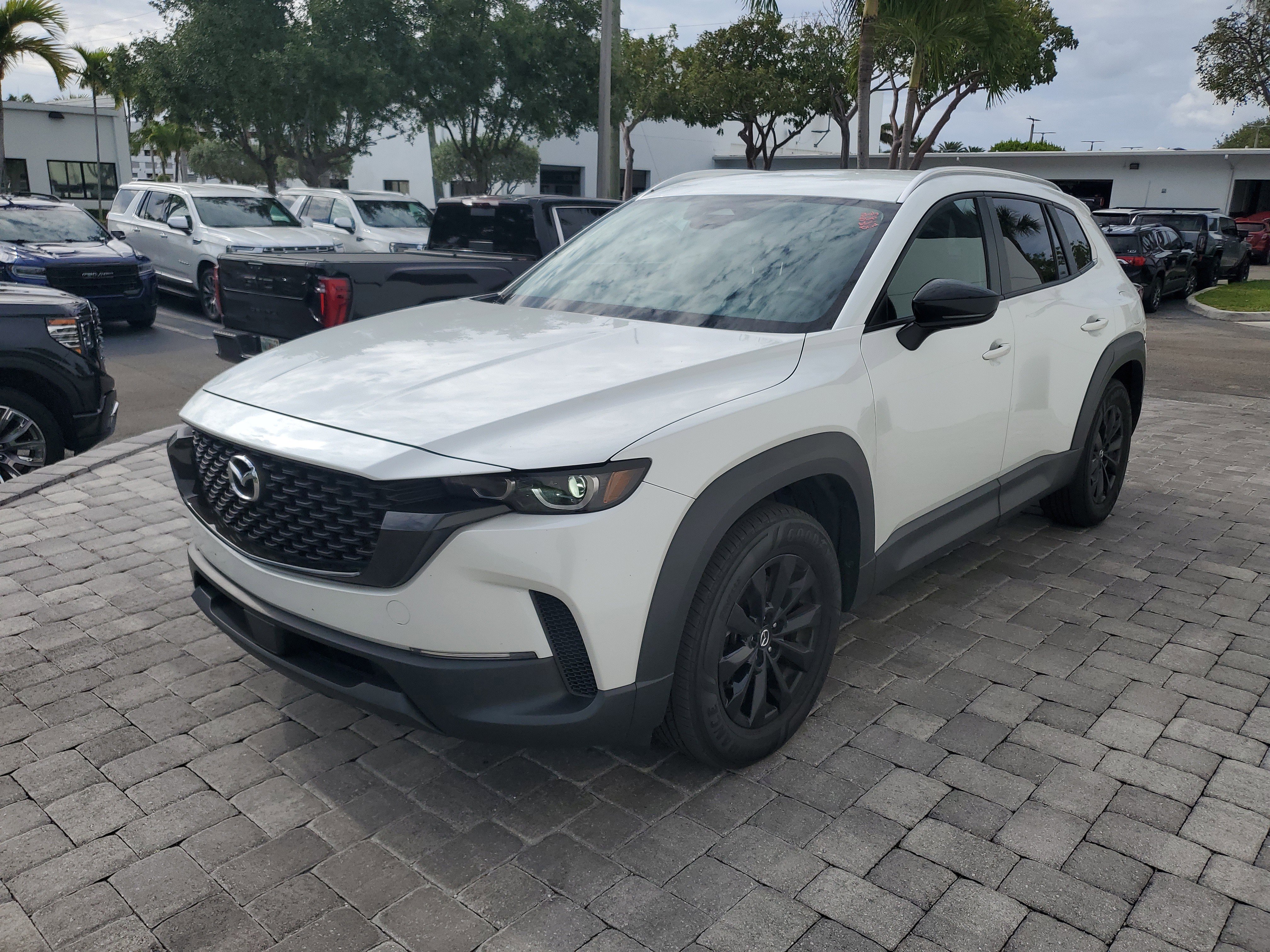 Used 2025 MAZDA CX-50 AWD 2.5 S w/ Preferred Package image 3