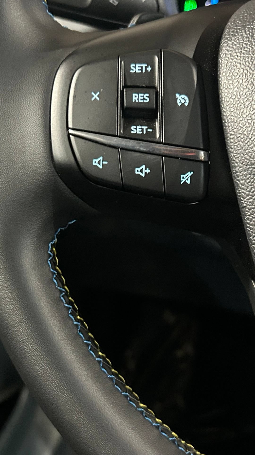 Used 2025 Ford Maverick Lobo AWD/4WD image 62