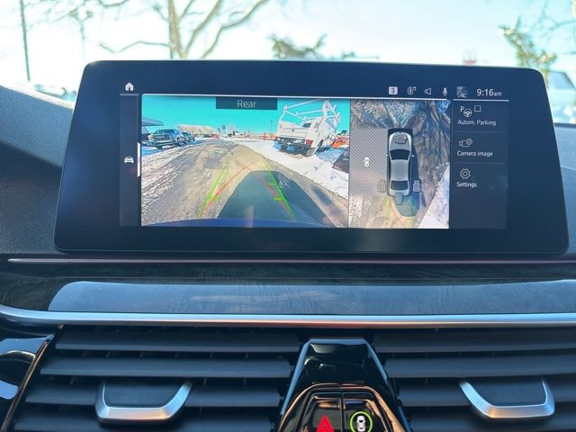 Used 2020 BMW 530e w/ Convenience Package image 24