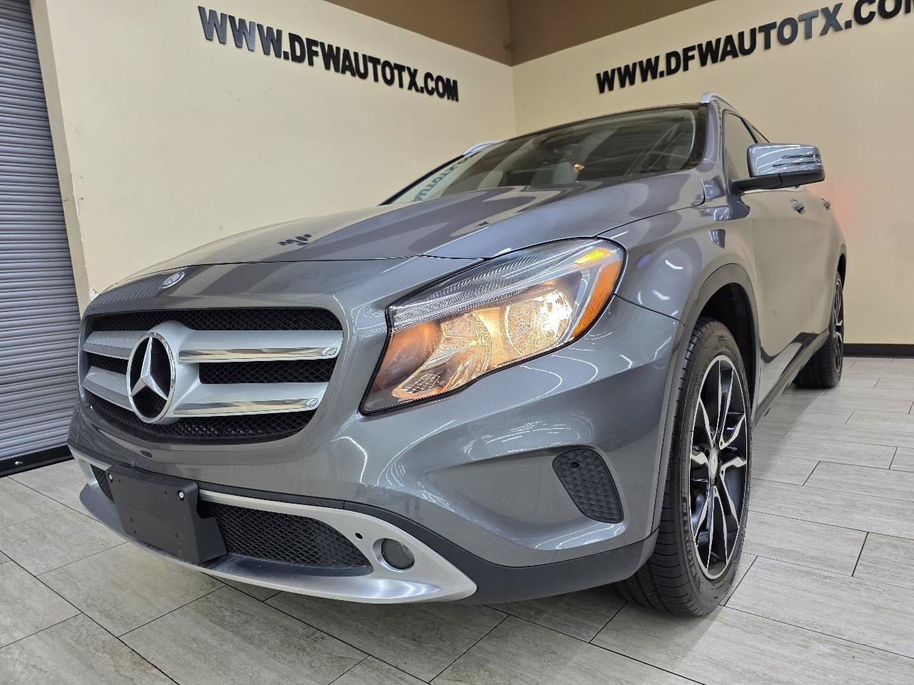 Used 2017 Mercedes-Benz GLA 250 w/ Premium Package image 2