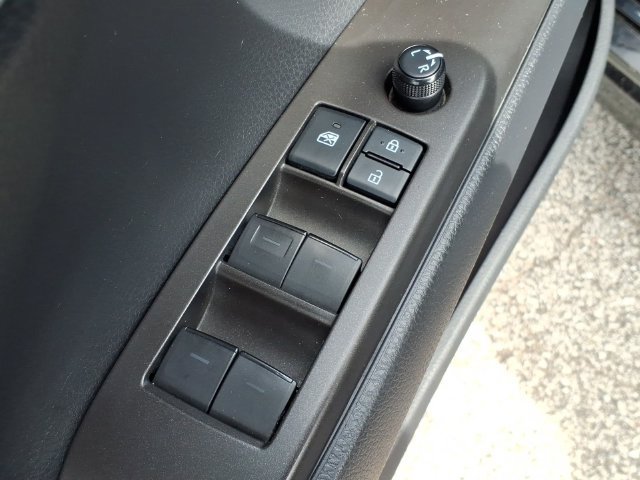 Used 2021 Toyota Camry SE FWD image 17