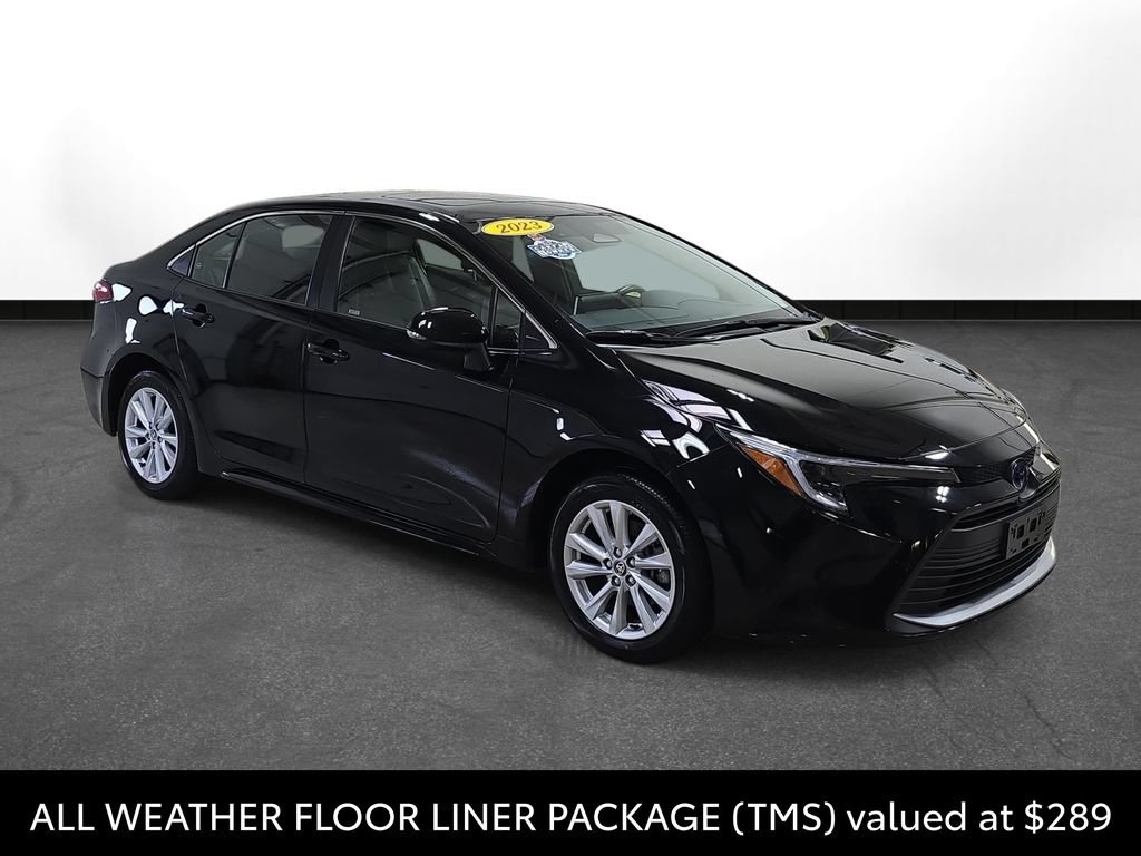 Certified 2023 Toyota Corolla XLE FWD image 3