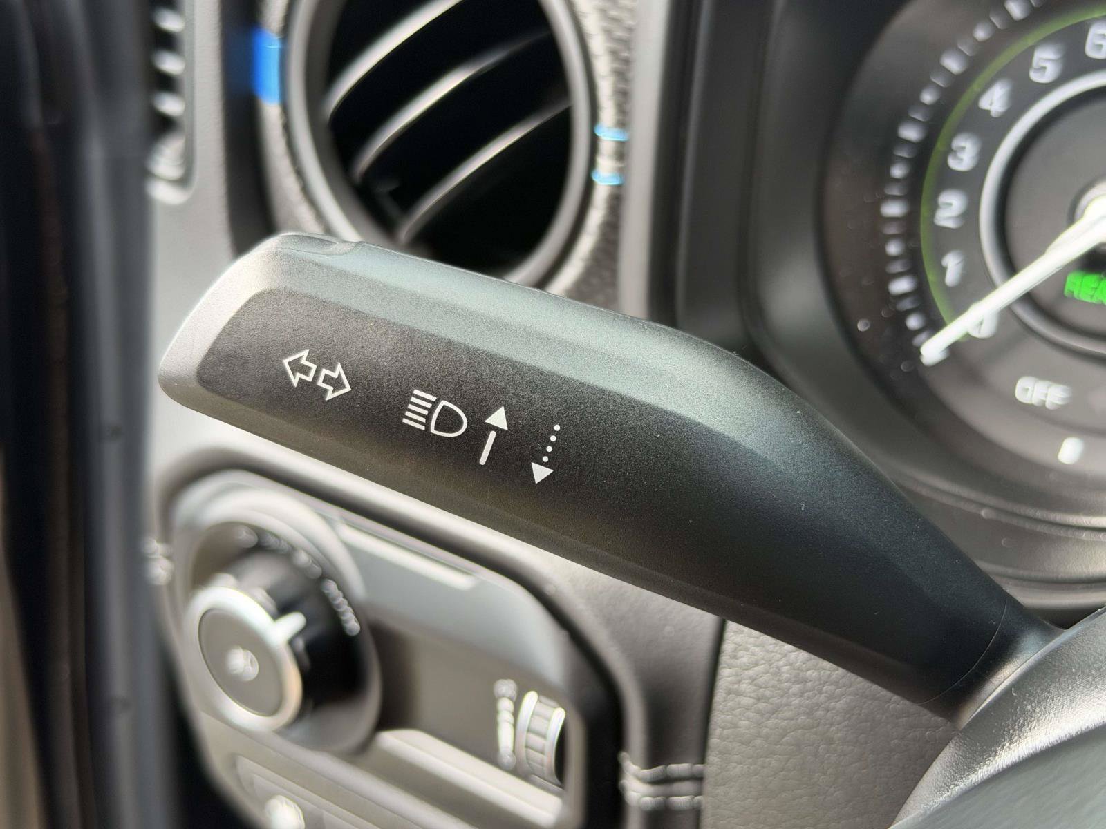 Used 2024 Jeep Wrangler Unlimited Rubicon 4xe AWD/4WD image 20