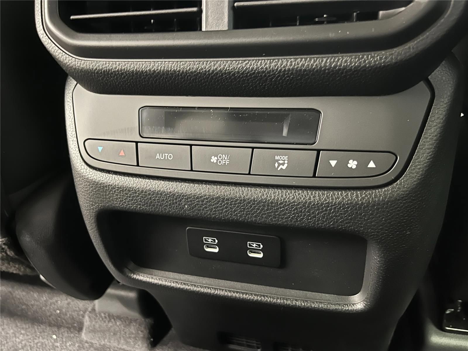 New 2026 Honda Pilot Touring image 25