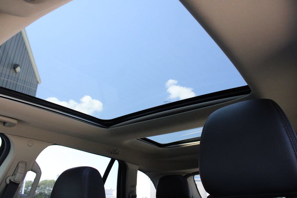 Used 2013 Ford Edge Limited FWD image 4
