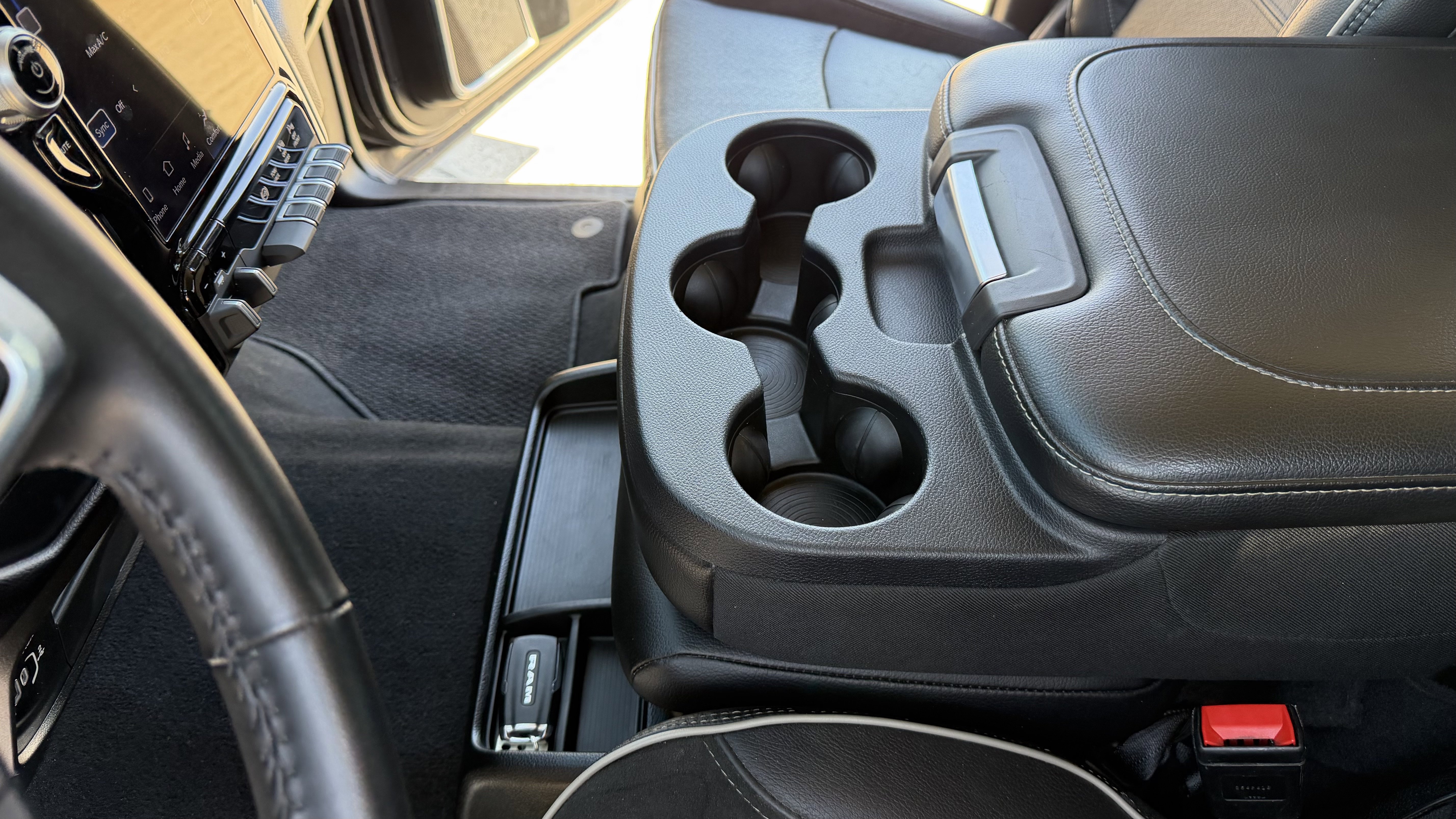 Used 2024 RAM 2500 Laramie image 30