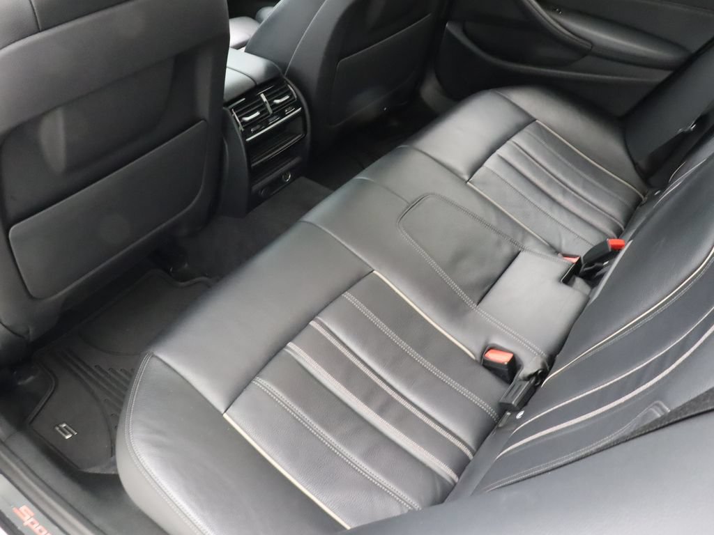 Used 2019 BMW 530i w/ Convenience Package RWD image 33