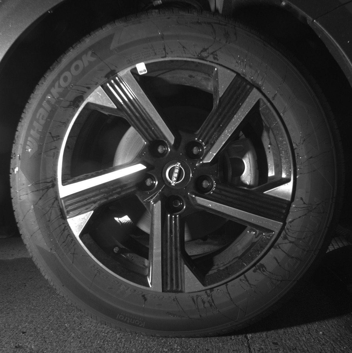 Used 2025 Nissan Sentra SV image 13