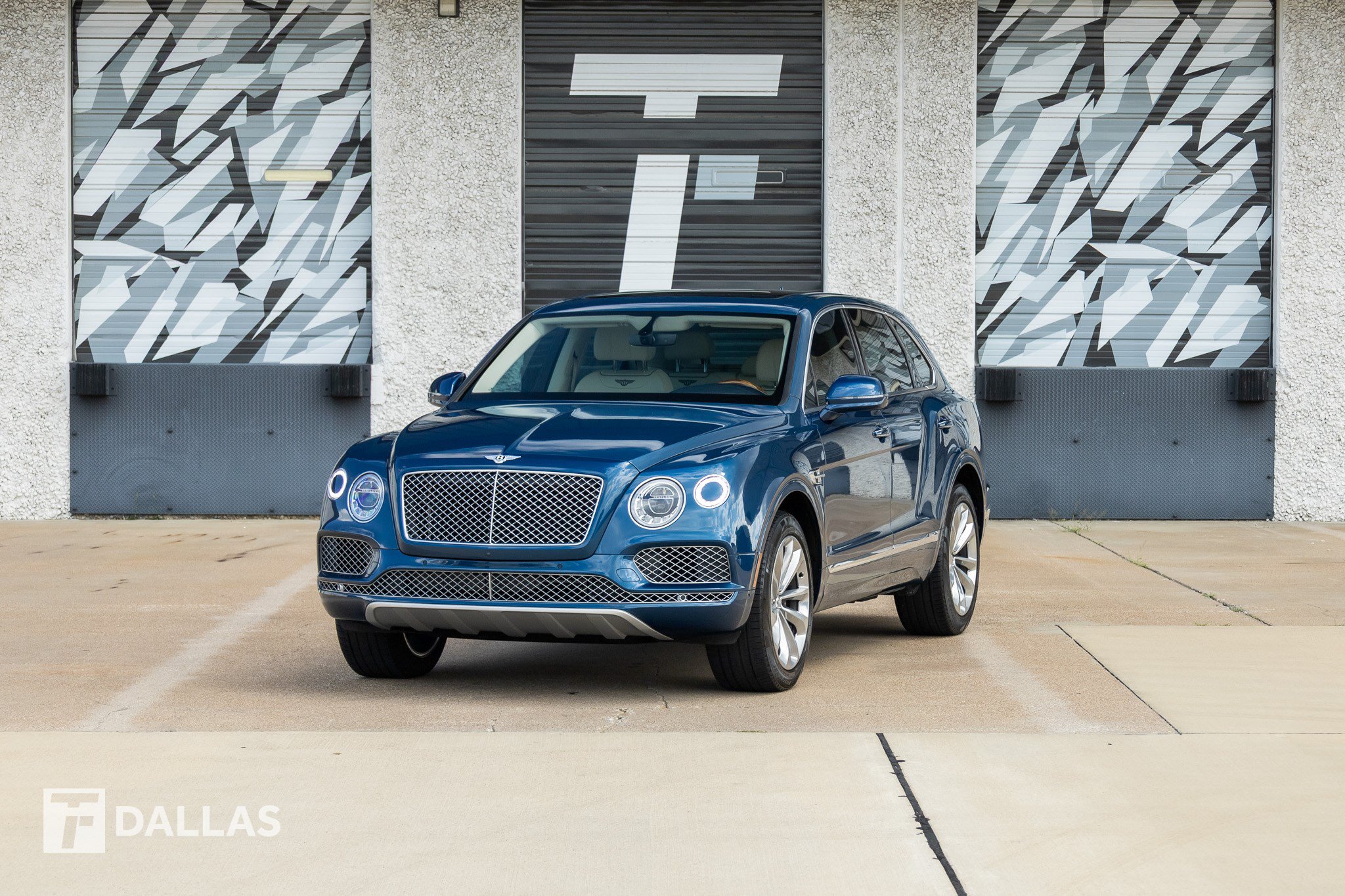 Used 2019 Bentley Bentayga AWD/4WD image 6