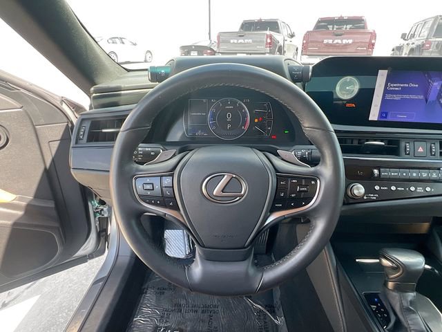 Used 2023 Lexus ES 350 w/ Accessory Package (Z1) FWD image 16