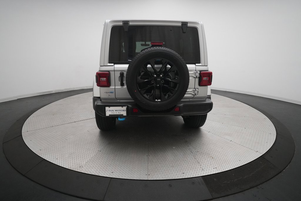 Used 2022 Jeep Wrangler Unlimited Sahara image 25