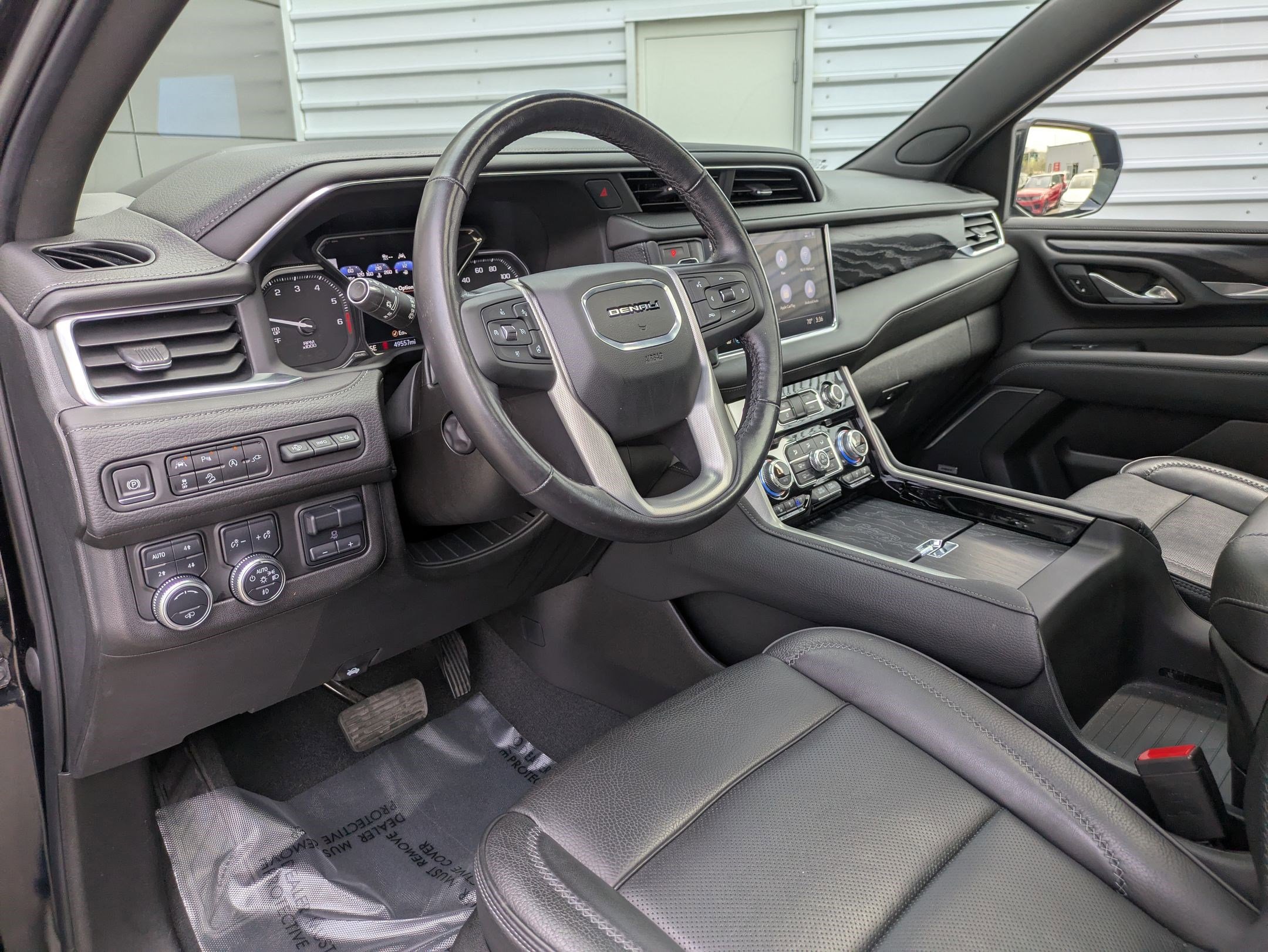 Used 2021 GMC Yukon XL Denali w/ Denali Ultimate Package image 16