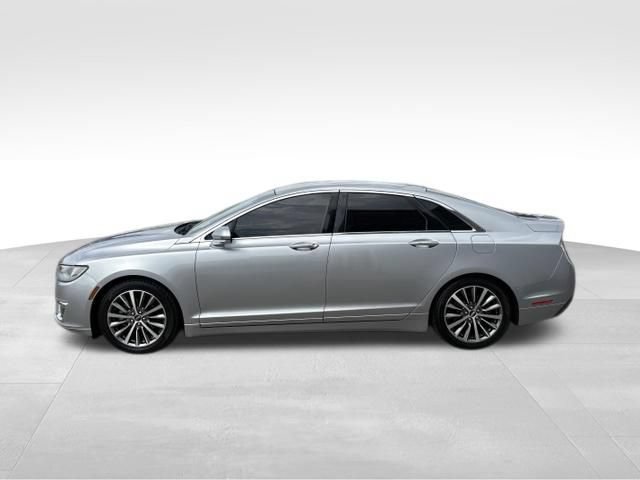 Used 2020 Lincoln MKZ FWD image 12