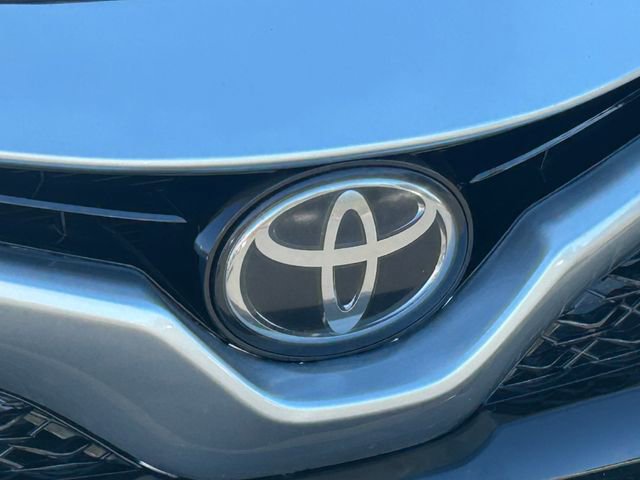 Used 2019 Toyota Camry XSE image 11