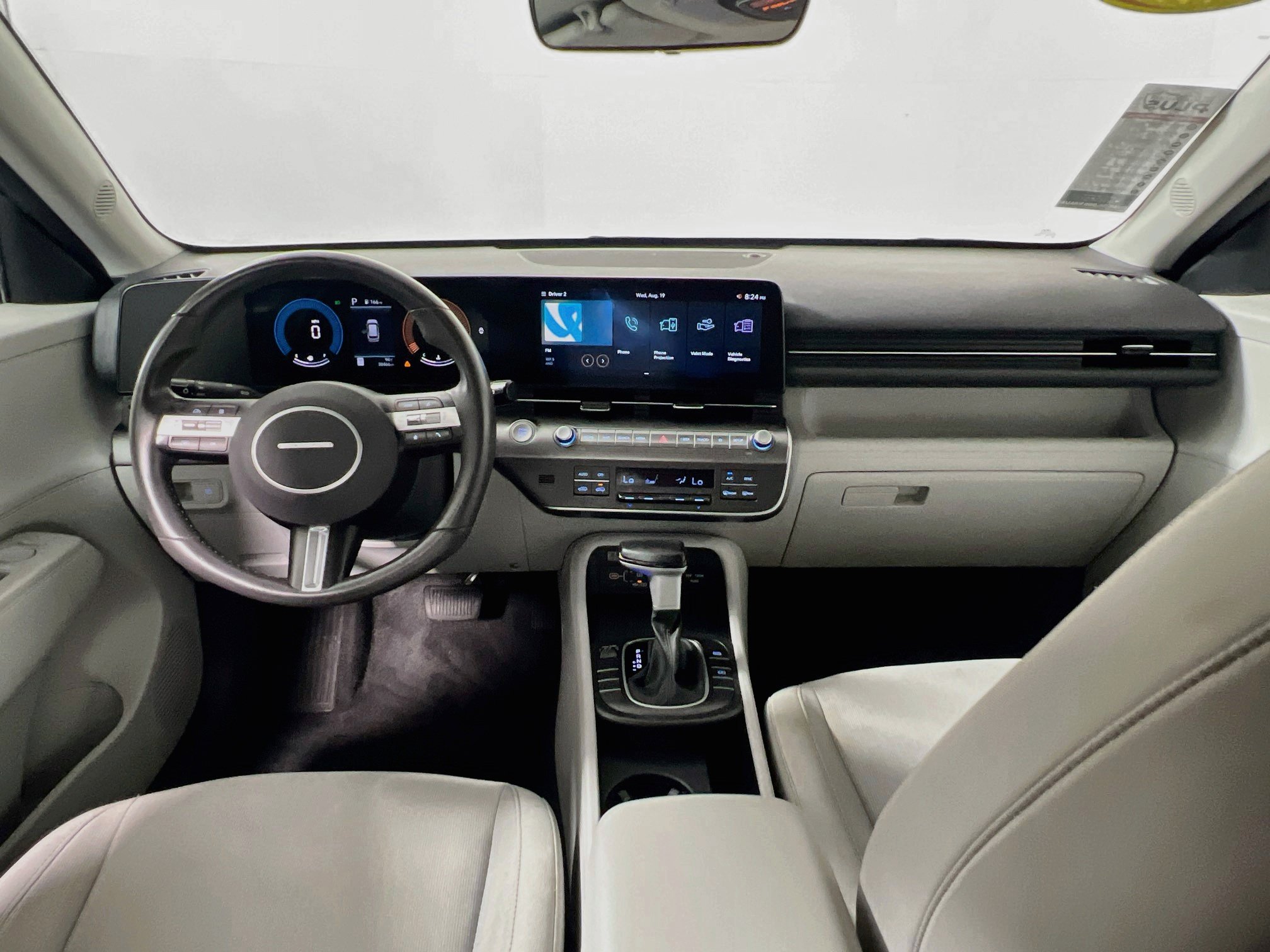 Used 2025 Hyundai Kona SEL FWD image 29