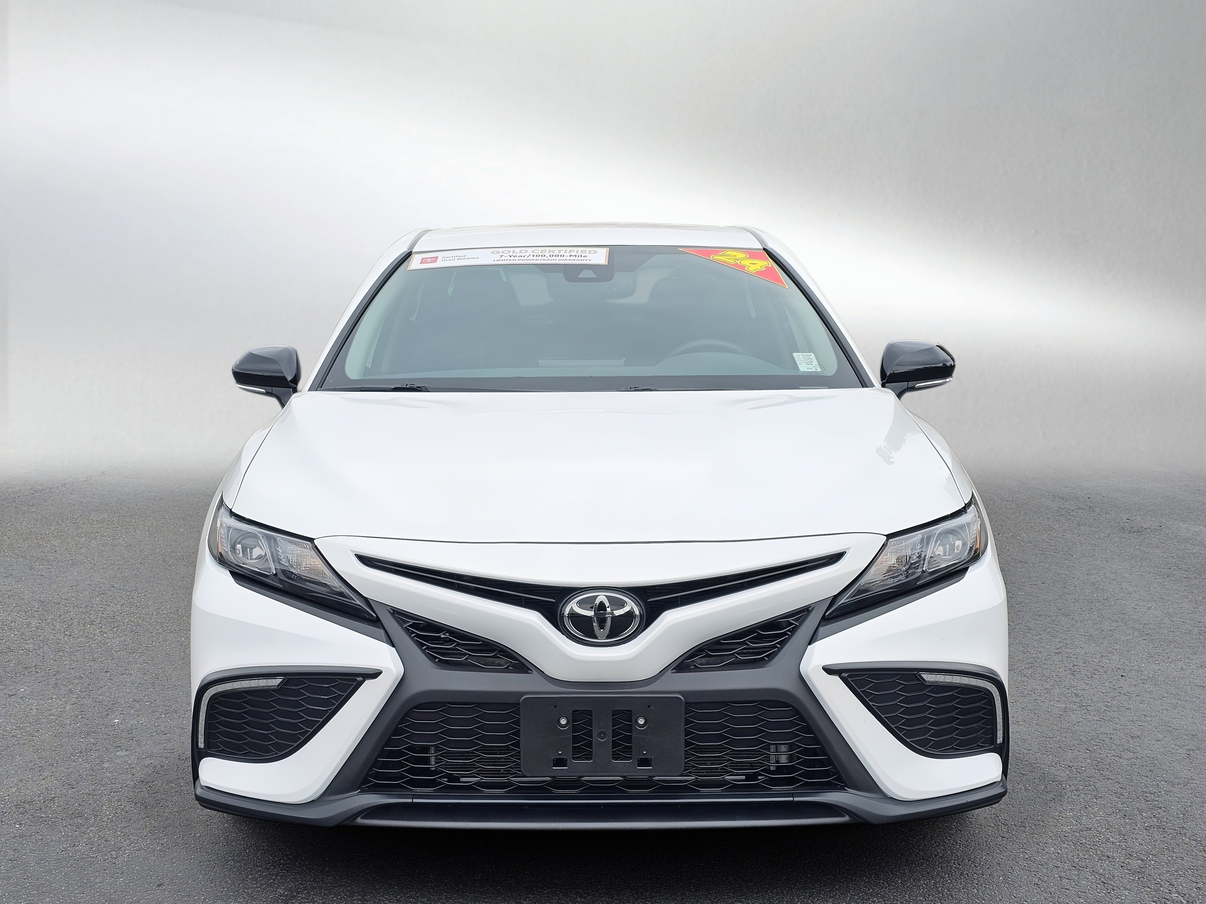 Used 2024 Toyota Camry SE w/ Convenience Package AWD/4WD image 8