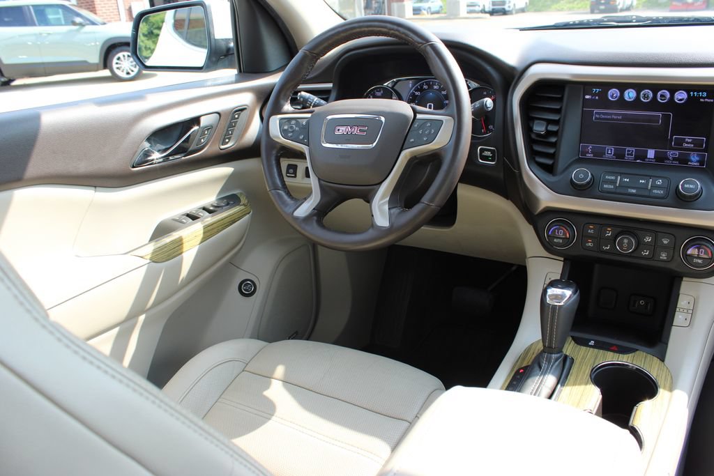 Certified 2018 GMC Acadia Denali w/ Technology Package AWD/4WD image 27