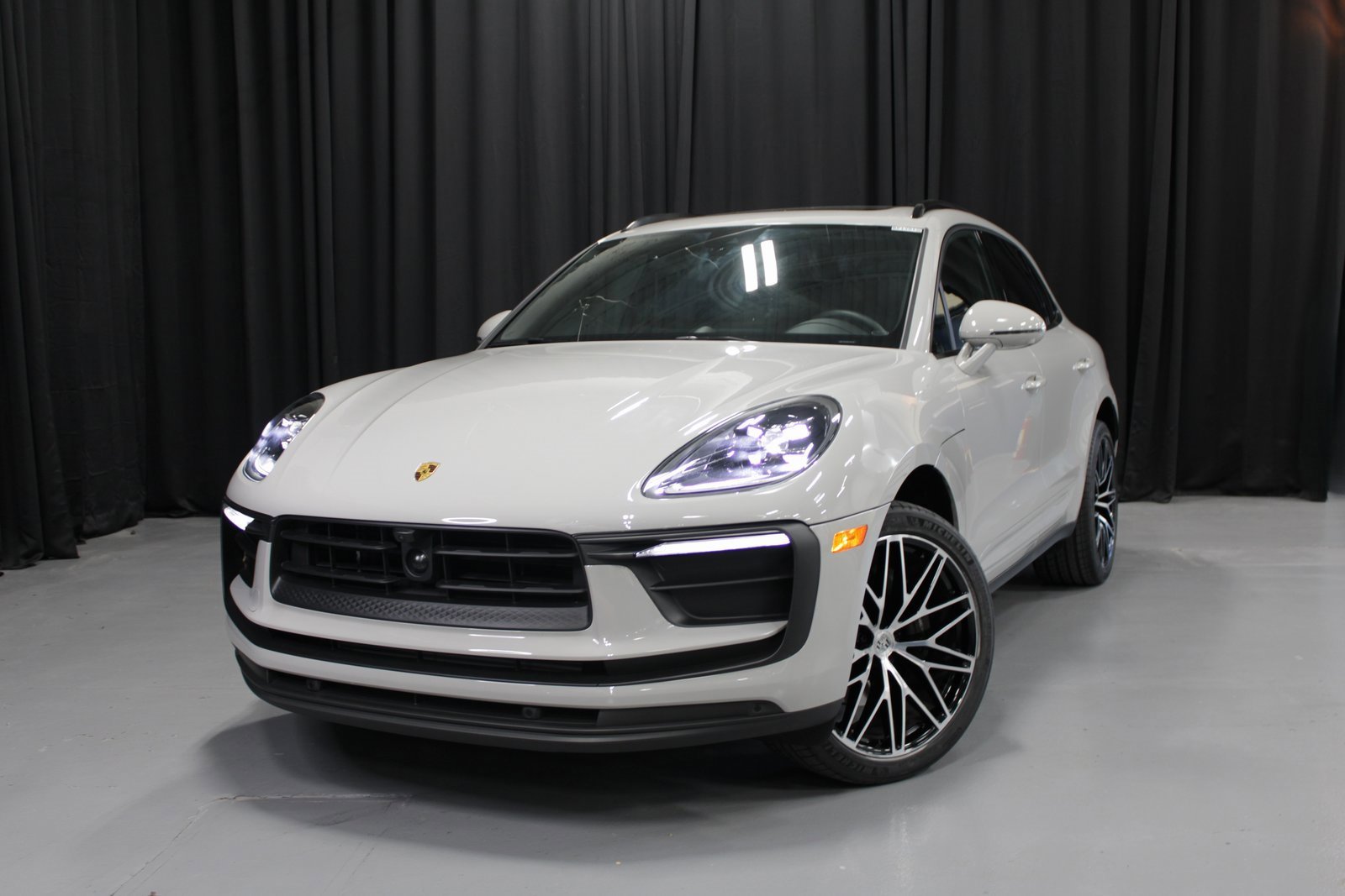 Used 2025 Porsche Macan