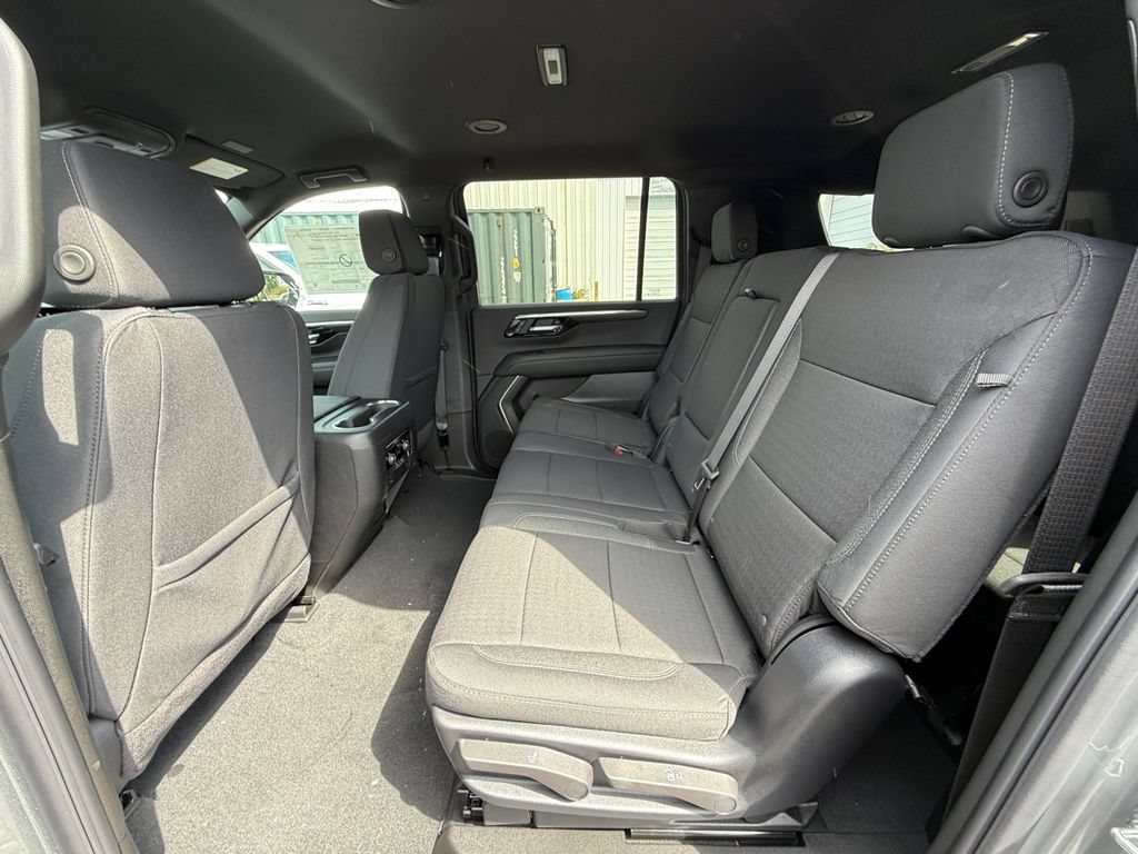 New 2026 Chevrolet Suburban LS AWD/4WD image 23