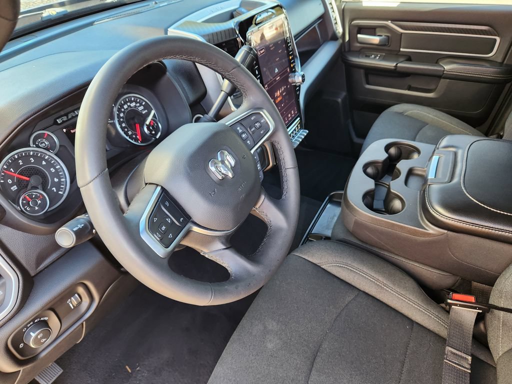 Used 2025 RAM 2500 Big Horn AWD/4WD image 7