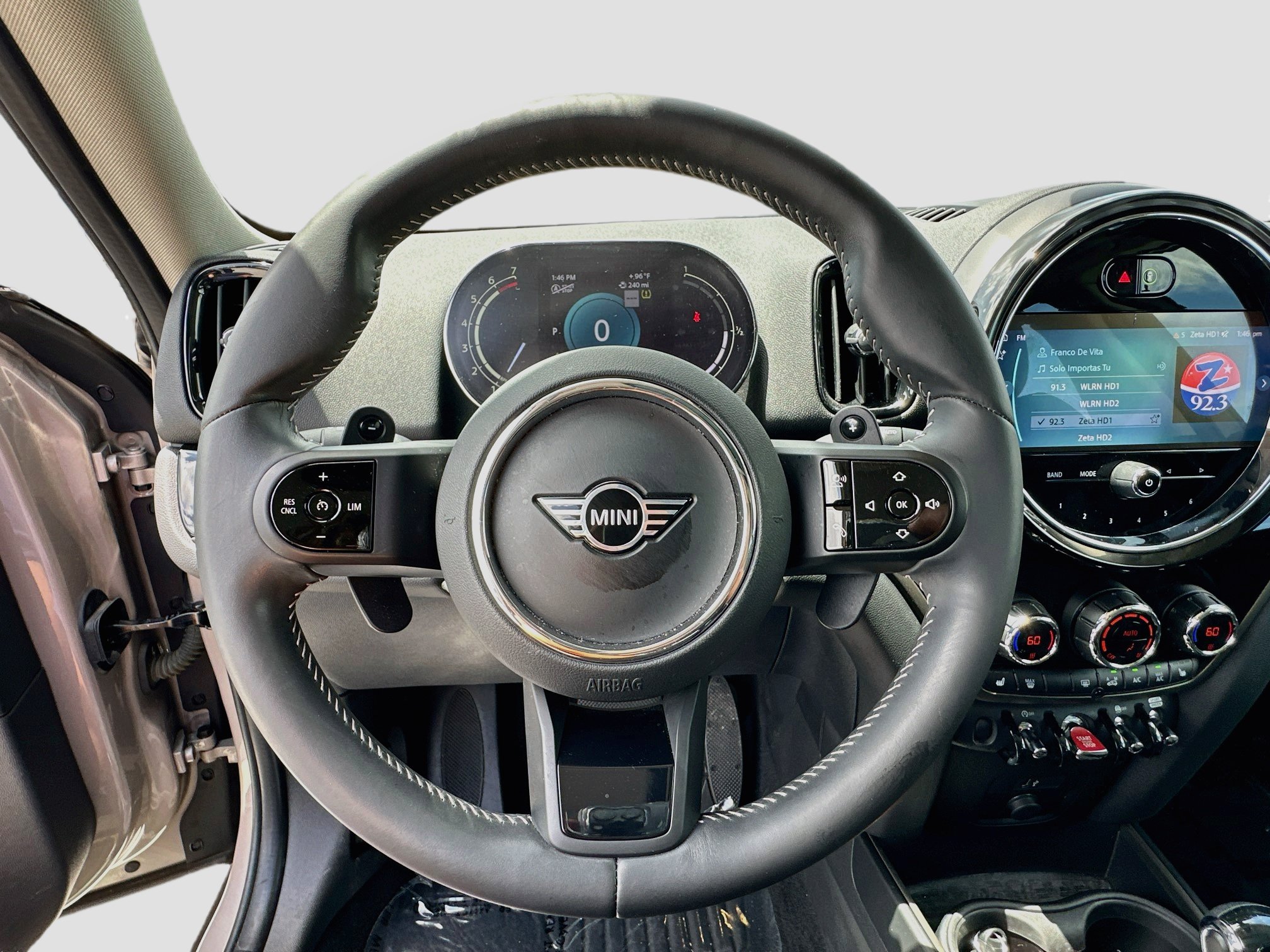 Used 2024 MINI Cooper Countryman S w/ Premium Package FWD image 11