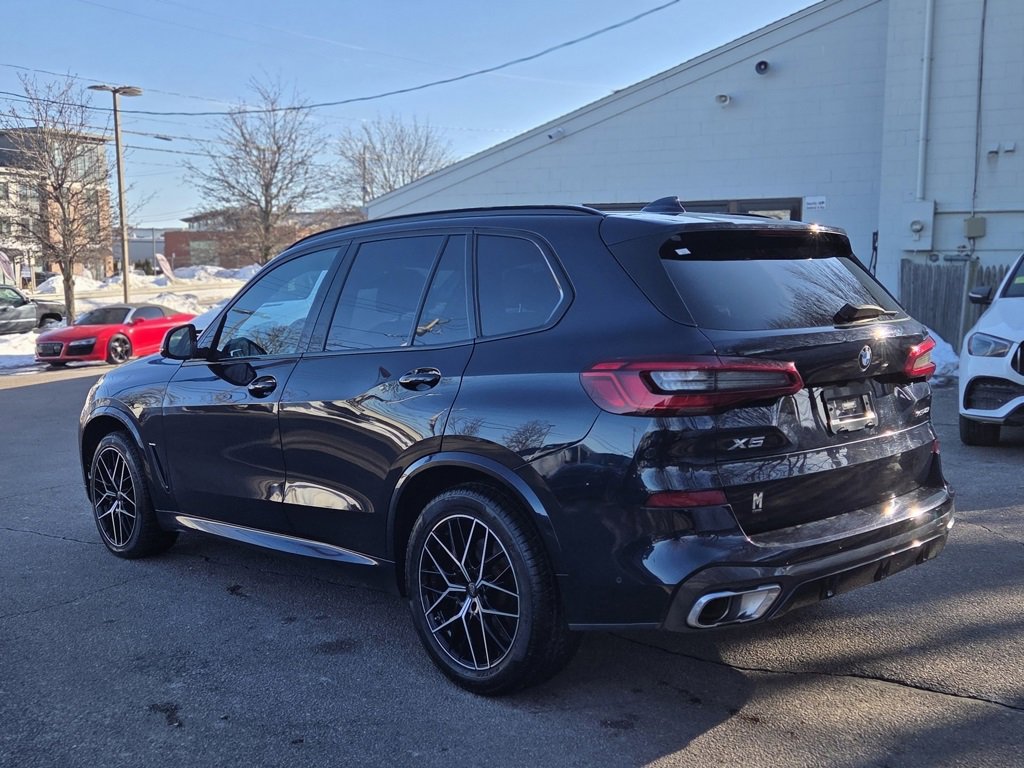 Used 2019 BMW X5 xDrive40i w/ M Sport Package image 4