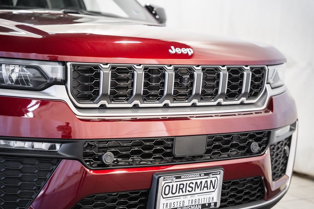 New 2026 Jeep Grand Cherokee Limited AWD/4WD image 12
