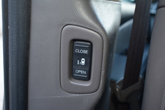 Used 2015 Honda Odyssey EX-L image 36