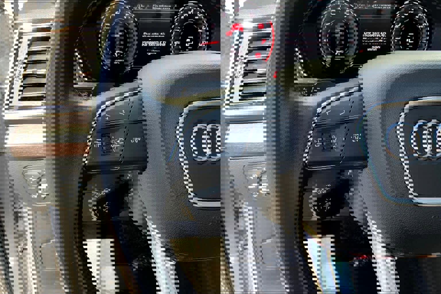 Used 2022 Audi Q5 2.0T Premium Plus w/ Premium Plus Package image 25